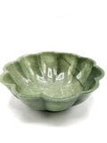 Beautiful light green quartz designer hand carved bowls - 7 inches and 520 gms (1.14 lb) - ONE BOWL ONLY