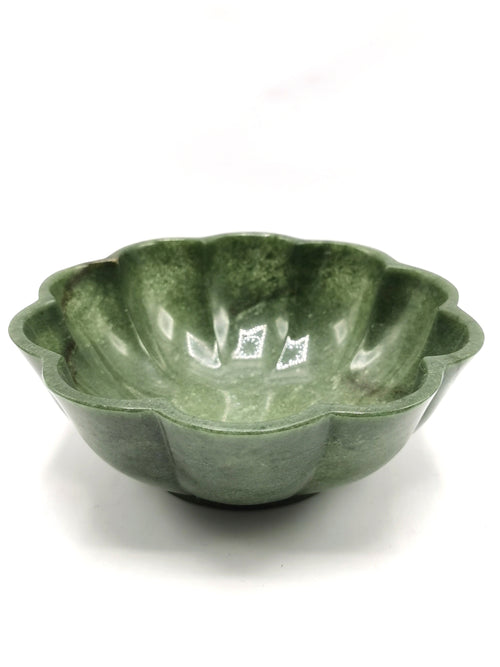 Light green quartz designer hand carved bowls - 7 inches and 640 gms (1.41 lb) - ONE BOWL ONLY