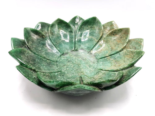Beautiful green aventurine hand carved lotus bowls - 7 inches diameter and 660 gms (1.45 lb) - ONE BOWL ONLY