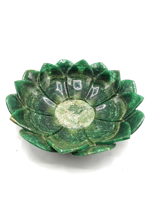 Beautiful green aventurine hand carved lotus bowls - 7 inches diameter and 660 gms (1.45 lb) - ONE BOWL ONLY