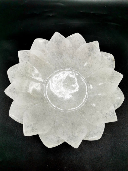 Beautiful white quartz hand carved lotus bowls - 7 inches diameter and 730 gms (1.60 lb) - ONE BOWL ONLY