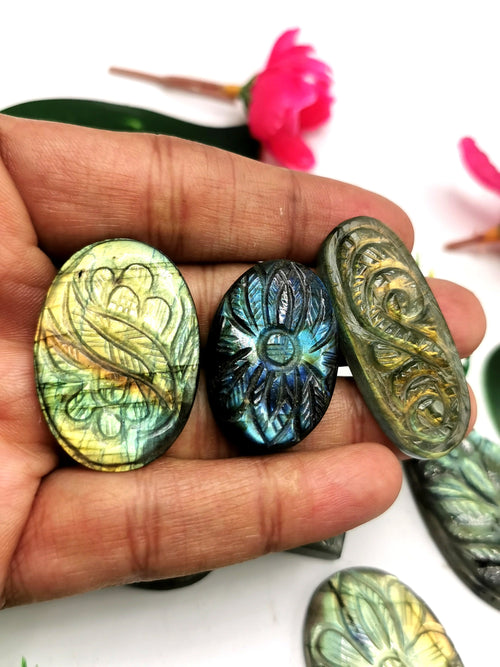 Miniature floral carvings for pendant in labradorite stone set of 7 - gemstone/crystal jewelry |Reiki/Chakra/Healing - 7 PIECES ONLY