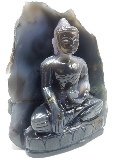 Agate Buddha - handmade carving of serene and meditating Lord Buddha - crystal/reiki/healing - 8 inches and 3.32 kg (7.30 lb)