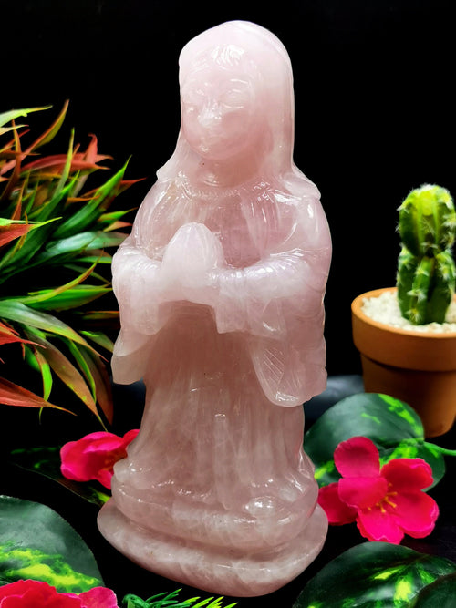 Mother Mary beautiful carving in natural rose quartz stone | hand carved in gemstones | crystal/reiki - 7.5 inches and 1.07 kgs (2.35 lb)
