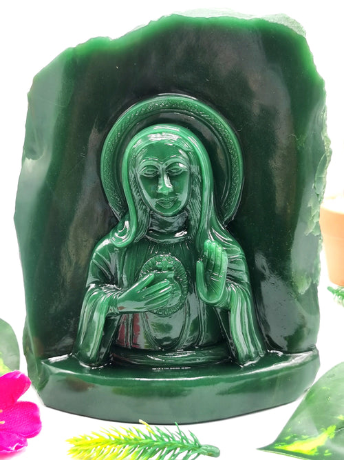 Mother Mary beautiful carving in natural Columbian Jade stone | hand carved in gemstones | crystal/reiki - 7.5 inches and 3.04 kgs (6.69 lb)