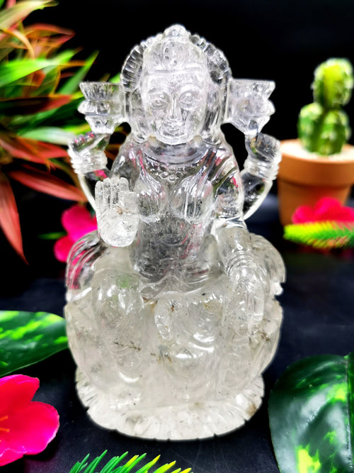 Lakshmi statue in clear quartz (spathik) - Goddess Laxmi carving 5 inches and 690 gms (1.52 lb) - home decor figurine - ONE STATUE ONLY