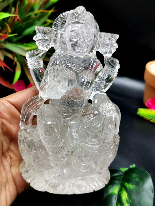 Lakshmi statue in clear quartz (spathik) - Goddess Laxmi carving 5 inches and 690 gms (1.52 lb) - home decor figurine - ONE STATUE ONLY