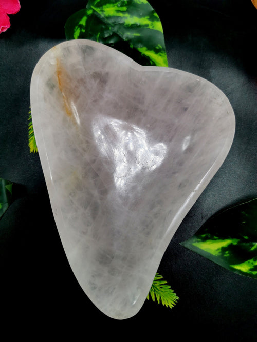 Beautiful Rose Quartz hand carved heart-shaped bowl -  5 inches and 272 gms (0.60 lb) - ONE BOWL ONLY