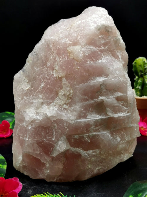 Mother Mary beautiful carving in natural rose quartz stone | hand carved in gemstones | crystal/reiki - 8 inches and 3.25 kgs (7.15 lb)