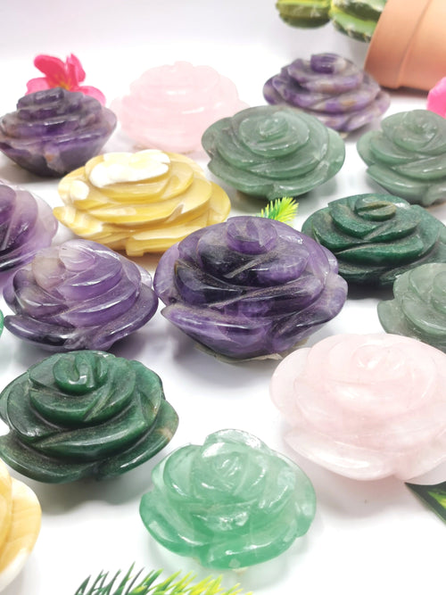 Beautiful gemstone hand carved rose flower carvings in multiple stones -crystal/gemstone carvings - lot of 23 pieces weight 3.7 kg (8.15 lb)