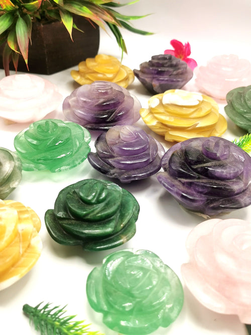 Beautiful gemstone hand carved rose flower carvings in multiple stones -crystal/gemstone carvings - lot of 23 pieces weight 3.7 kg (8.15 lb)