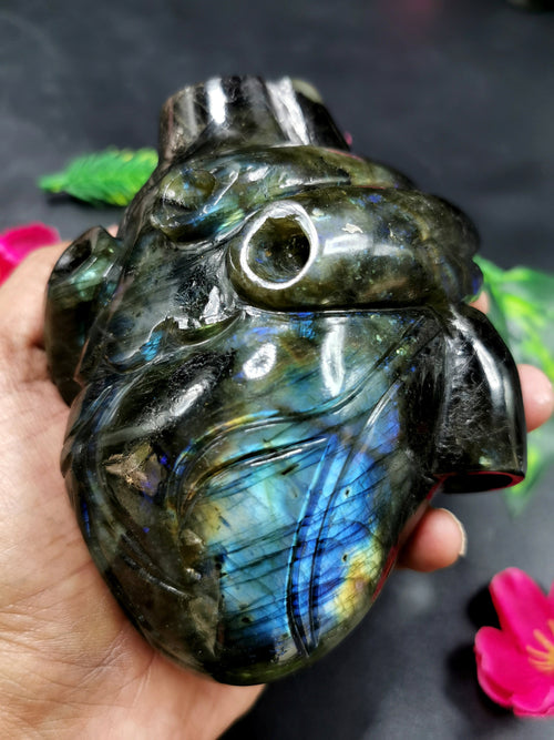 Natural Labradorite Anatomical Heart carving - Human Heart/Crystal Heart - reiki/chakra/healing/energy - 1.1 kgs and 5 inches