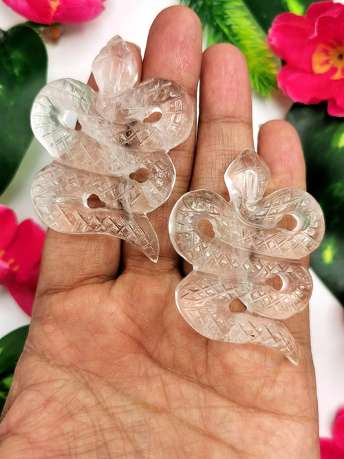 Slithering snake miniature carving in clear quartz stone - crystal healing / chakra / reiki - 2.5 inch and 58 gms (0.13 lb) - ONE PIECE ONLY