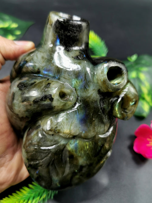 Natural Labradorite gemstone Anatomical Heart carving - Human Heart/Crystal Heart - reiki/chakra/healing/energy - 1.40 kgs and 5.2 inches