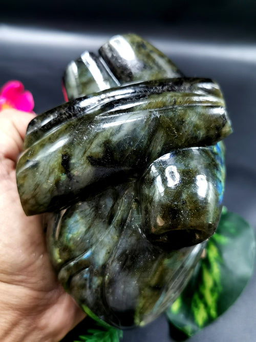 Labradorite gemstone Anatomical Heart carving - Human Heart/Crystal Heart - reiki/chakra/healing/energy - 1.40 kgs and 5.2 inches