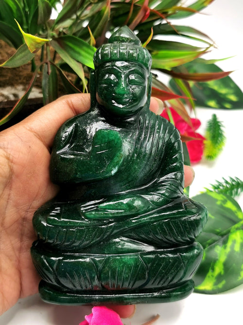Beautiful gemstone Dark Green Aventurine Buddha - handmade carving of serene and meditating Lord Buddha - crystal/reiki/healing - 5 in and 0.46 kg (1.01 lb)