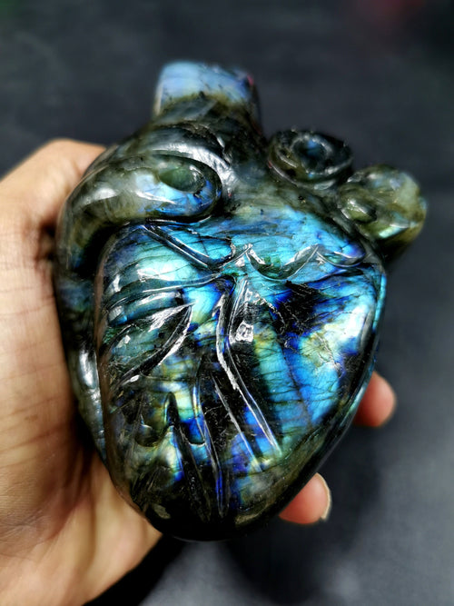 Natural Labradorite Anatomical Heart carving - Human Heart/Crystal Heart - reiki/chakra/healing/energy - 840 gms and 4.5 inches