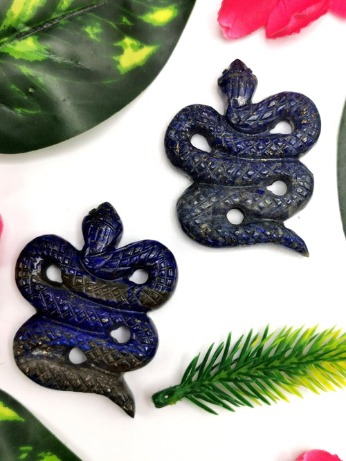 Slithering snake miniature carving in lapis lazuli stone - crystal healing / chakra / reiki / energy - 2 inches and 60 gms - ONE PIECE ONLY