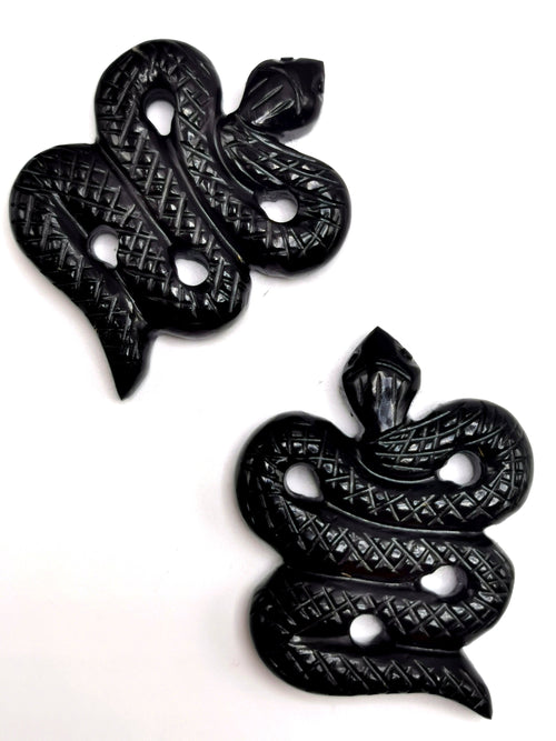 Slithering snake miniature carving in black obsidian stone - crystal healing / chakra / reiki / energy - 2.5 inch and 47 gms- ONE PIECE ONLY