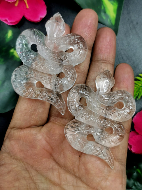 Slithering snake miniature carving in clear quartz stone - crystal healing / chakra / reiki - 2.5 inch and 58 gms (0.13 lb) - ONE PIECE ONLY