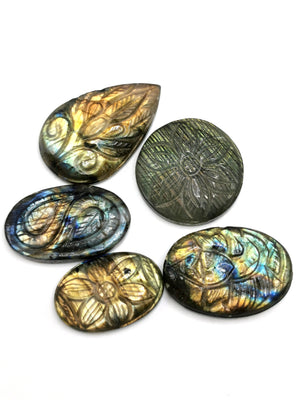 Floral carvings -  Set of five (5) miniature pendant in labradorite stone - gemstone/crystal jewelry |Reiki/Chakra/Healing - 5 PIECES ONLY