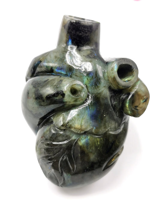 Natural Labradorite gemstone Anatomical Heart carving - Human Heart/Crystal Heart - reiki/chakra/healing/energy - 1.40 kgs and 5.2 inches