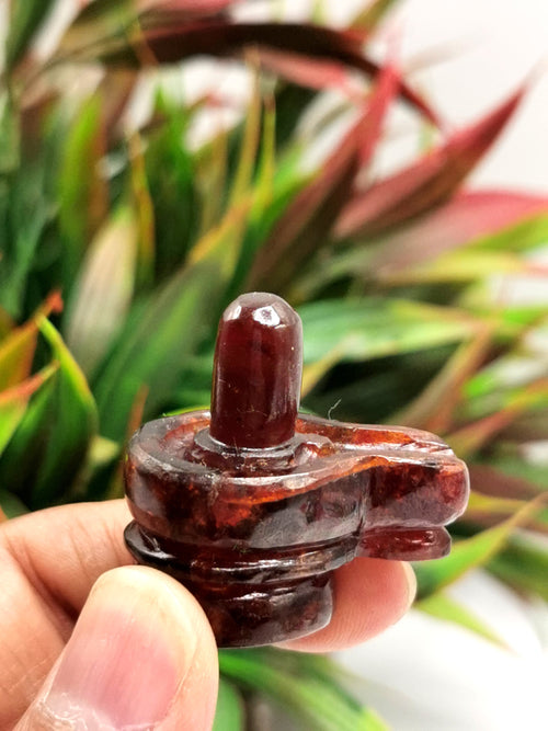 Hessonite garnet (gomed) stone Lingam/Shivling - Energy/Reiki/Crystal Healing - 1 inch and 109 carats - ONE PIECE ONLY