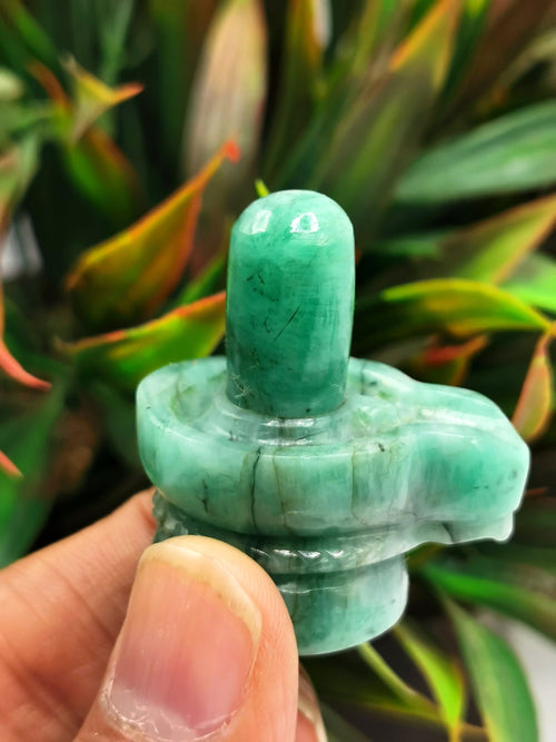 Emerald gemstone Lingam/Shivling - Energy/Reiki/Crystal Healing - 1.5 inch and 150 carats - ONE PIECE ONLY