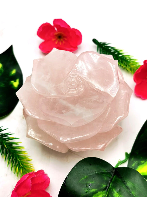 Quartz Roses - Rose Quartz hand carved rose flower carvings - crystal/gemstone/reiki/chakra/healing - ONE PIECE ONLY - 3.75 inches and 480 gms (1.06 lb)