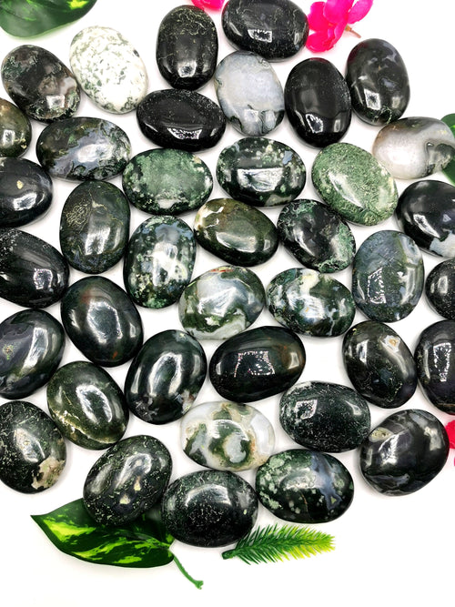 Moss Agate palmstones - ONE PIECE - crystal/chakra/reiki/healing - 80 gms weight