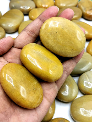 Golden Harmony: Yellow Aventurine Gemstone Palm Stones for Reiki and Crystal Healing - ONE PIECE ONLY