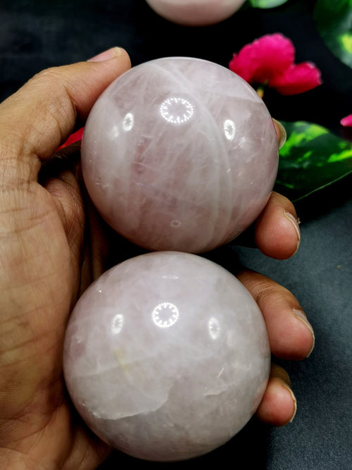 Natural Rose Quartz stone sphere/ball - Energy/Reiki/Crystal Healing - 2.5 inches diameter and 240 gms (0.53 lb) - ONE PIECE ONLY