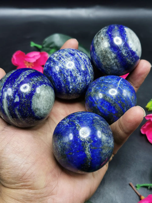 Spheres in Lapis Lazuli stone - Energy/Reiki/Crystal Healing - 2 in (5 cms) diameter and 160 gms (0.35 lb) - ONE PIECE ONLY