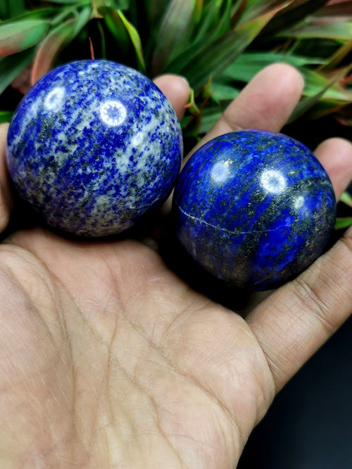 Spheres in Lapis Lazuli stone - Energy/Reiki/Crystal Healing - 2 in (5 cms) diameter and 160 gms (0.35 lb) - ONE PIECE ONLY