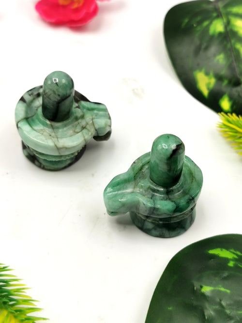 Emerald gemstone Lingam/Shivling - Energy/Reiki/Crystal Healing - 1.5 inch and 150 carats - ONE PIECE ONLY