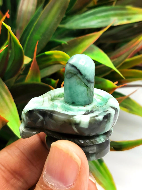 Emerald gemstone Lingam/Shivling - Energy/Reiki/Crystal Healing - 1.5 inch and 150 carats - ONE PIECE ONLY