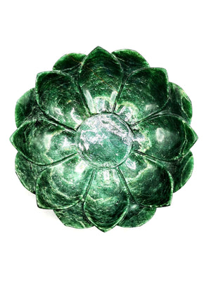 Exotic green aventurine hand carved lotus bowls - 7 inches diameter and 560 gms (1.23 lb) - ONE BOWL ONLY