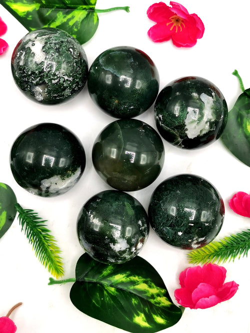 Moss Agate sphere/ball - 2 in (5 cms) diameter and 175 gms (0.385 lb) - ONE PIECE ONLY
