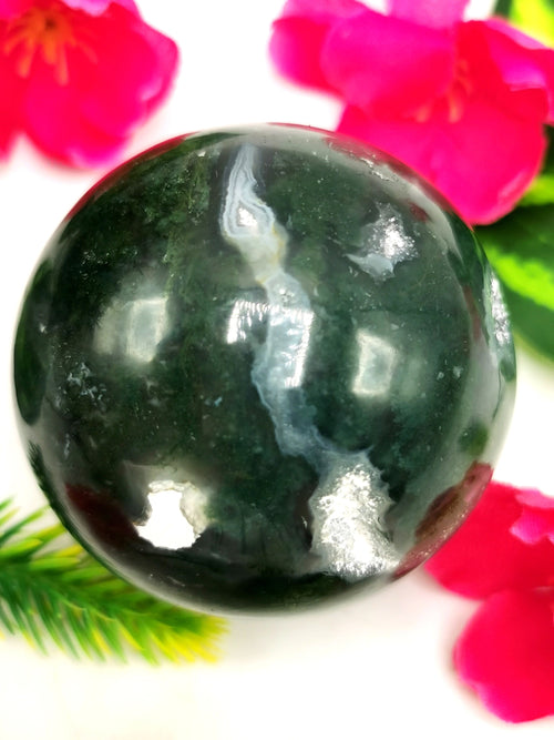 Moss Agate stone balls - Energy/Reiki/Crystal Healing - 2.5 inches (6.25 cms) diameter and 260 gms (0.57 lb)