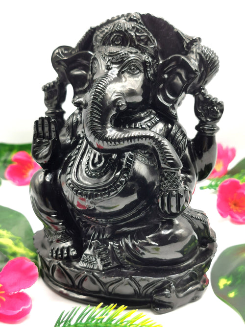 Majestic Black Agate gemstone Carving of Ganesh - Lord Ganesha Idol in Crystals/Gemstone - Reiki/Chakra/Healing/Energy - 6 in and 1.56 kg (3.43 lb)