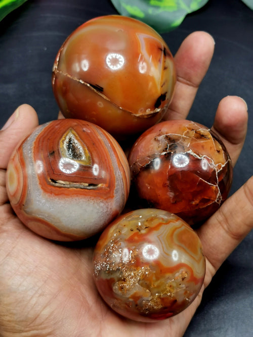 Beautiful Fire Agate stone sphere/ball - Energy/Reiki/Crystal Healing - 1.8 inches (4.5 cms) diameter and 175 gms - ONE PIECE ONLY