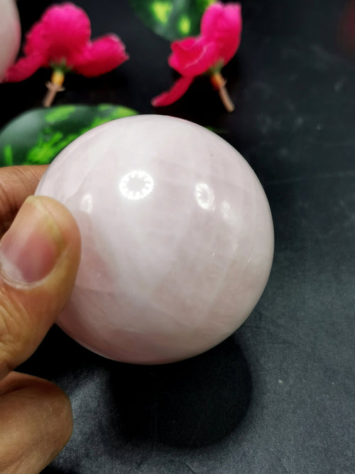 Natural Rose Quartz stone sphere/ball - Energy/Reiki/Crystal Healing - 2.5 inches diameter and 240 gms (0.53 lb) - ONE PIECE ONLY