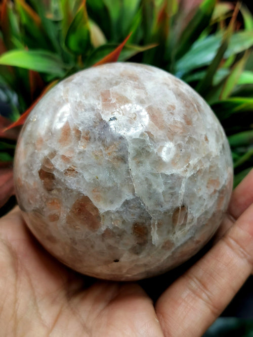 Large sunstone stone sphere/ball - Energy/Reiki/Crystal Healing - 3 inches (7.5 cms) diameter and 515 gms - ONE PIECE ONLY