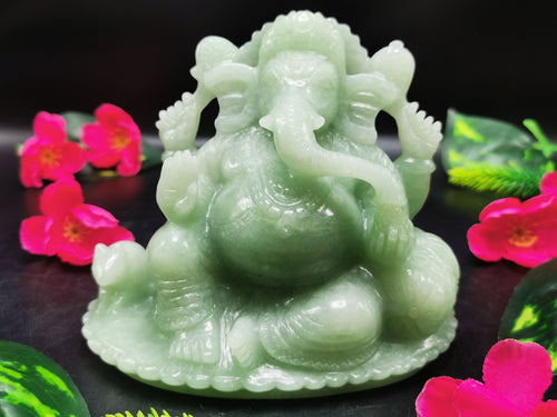 Green Aventurine gemstone Carving of Ganesh - Lord Ganesha Idol in Crystals/Gemstone - Reiki/Chakra/Healing/Energy - 5 in and 1.1 kg (2.42 lb)