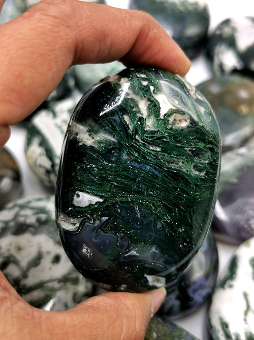 Natural Moss Agate palm stones - ONE PIECE ONLY - crystal/chakra/reiki/healing - 3 inches and 130 gms weight