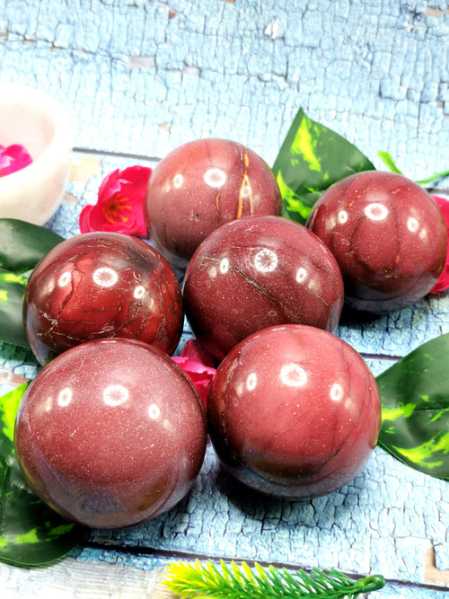 Amazing natural gemstone Mookaite Jasper stone sphere/ball - Energy/Reiki/Crystal Healing - 2.5 inch diameter and 245 gms (0.54 lb) - ONE PIECE ONLY