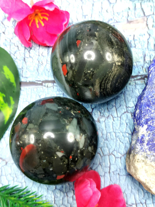 Jasper Bloodstone sphere/ball - Energy/Reiki/Crystal Healing - 2 inch diameter and 165 gms (0.36 lb) - ONE PIECE ONLY