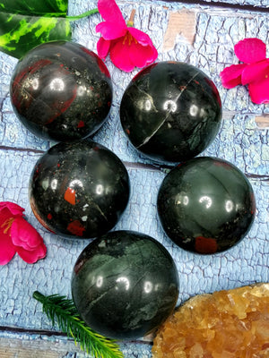 Bloodstone Jasper stone sphere/ball - Energy/Reiki/Crystal Healing - 2 inch diameter and 230 gms (0.51 lb) -ONE PIECE ONLY