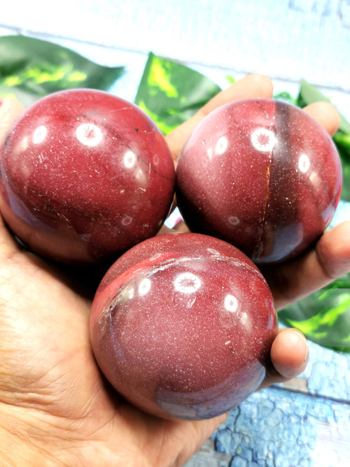 Amazing natural gemstone Mookaite Jasper stone sphere/ball - Energy/Reiki/Crystal Healing - 2.5 inch diameter and 245 gms (0.54 lb) - ONE PIECE ONLY