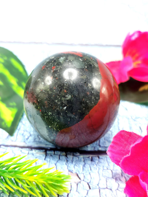 Sphere handmade in Bloodstone Jasper - 1.5 inch diameter and 125 gms (0.28 lb) -ONE PIECE ONLY